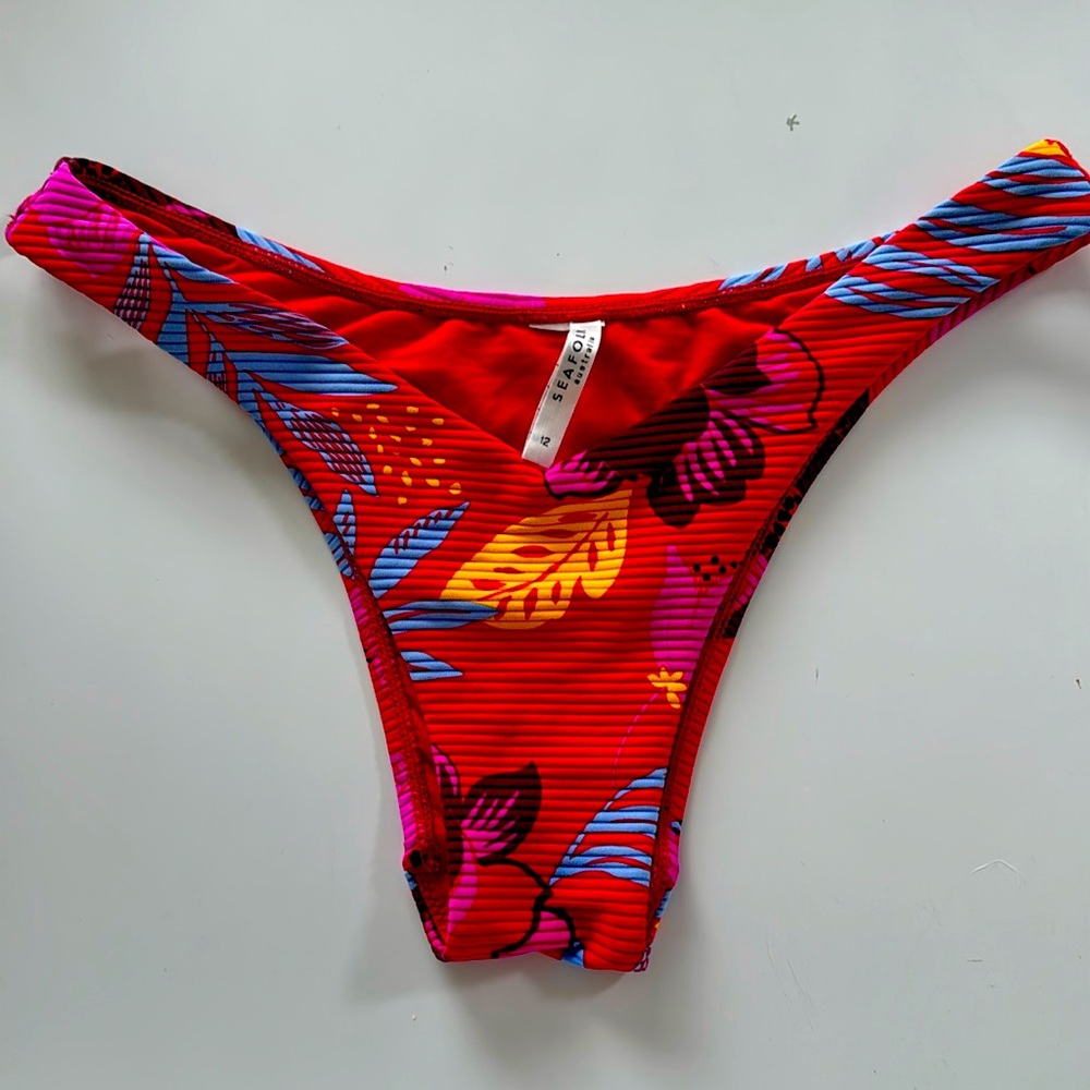 Seafolly Australia bikini bottoms size U.S. 8